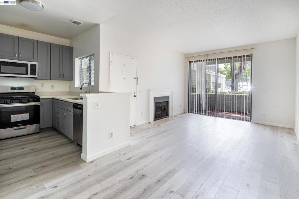 3419 Bridgewood Ter 102