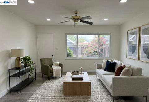 Photo of 3425 Decoto Rd, Fremont, CA 94555 (MLS # 41134064)