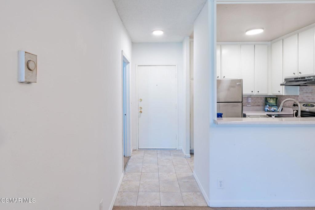 Properties 2 11645 Montana Avenue 318