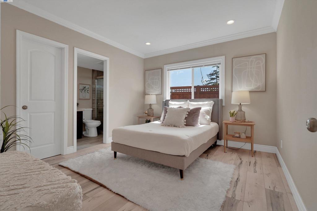 REDWOOD HEIGHTS - Residential