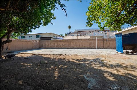 Tiny photo for 6922 Eton Avenue, Canoga Park, CA 91303 (MLS # SB25207602)
