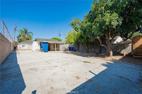 Tiny photo for 6922 Eton Avenue, Canoga Park, CA 91303 (MLS # SB25207602)