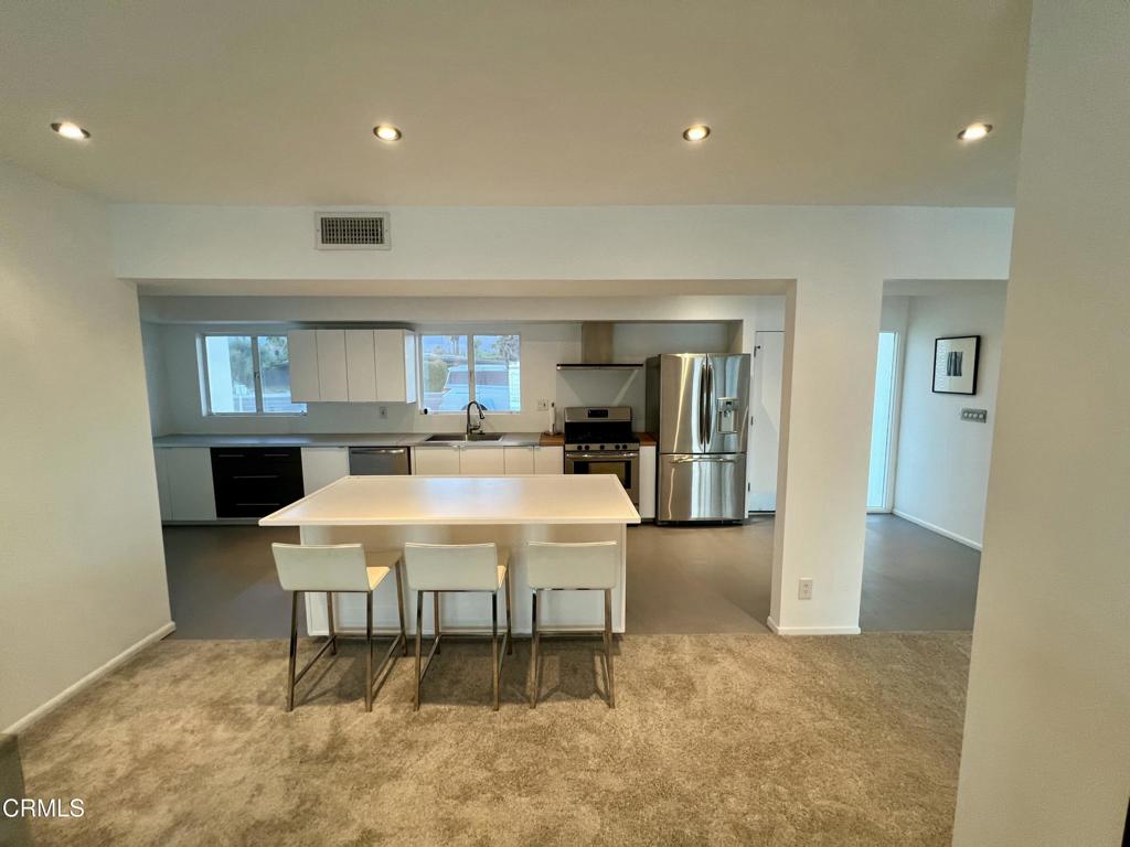 422 N Farrell Drive