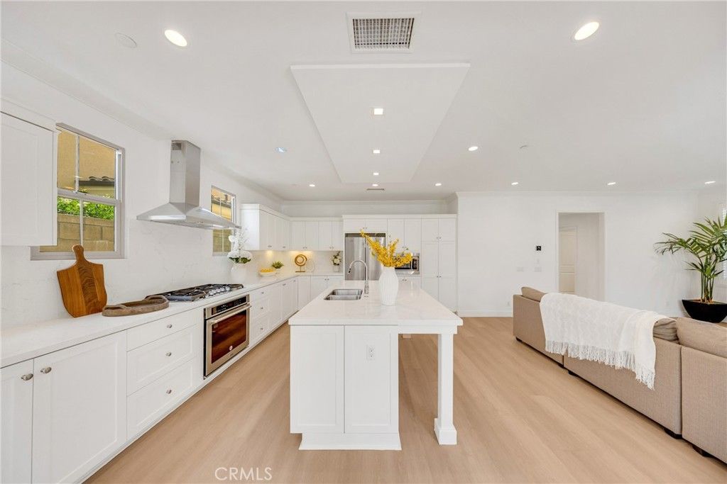 listing image 130726742980133390062