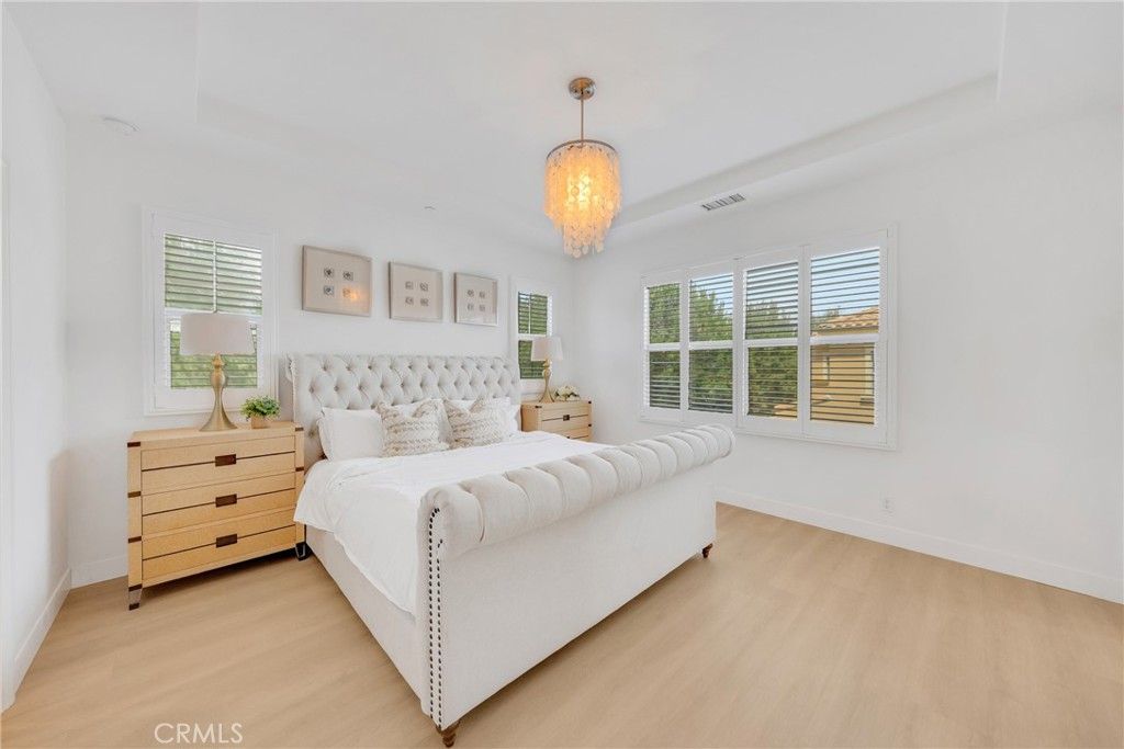 listing image 130724158297068298358