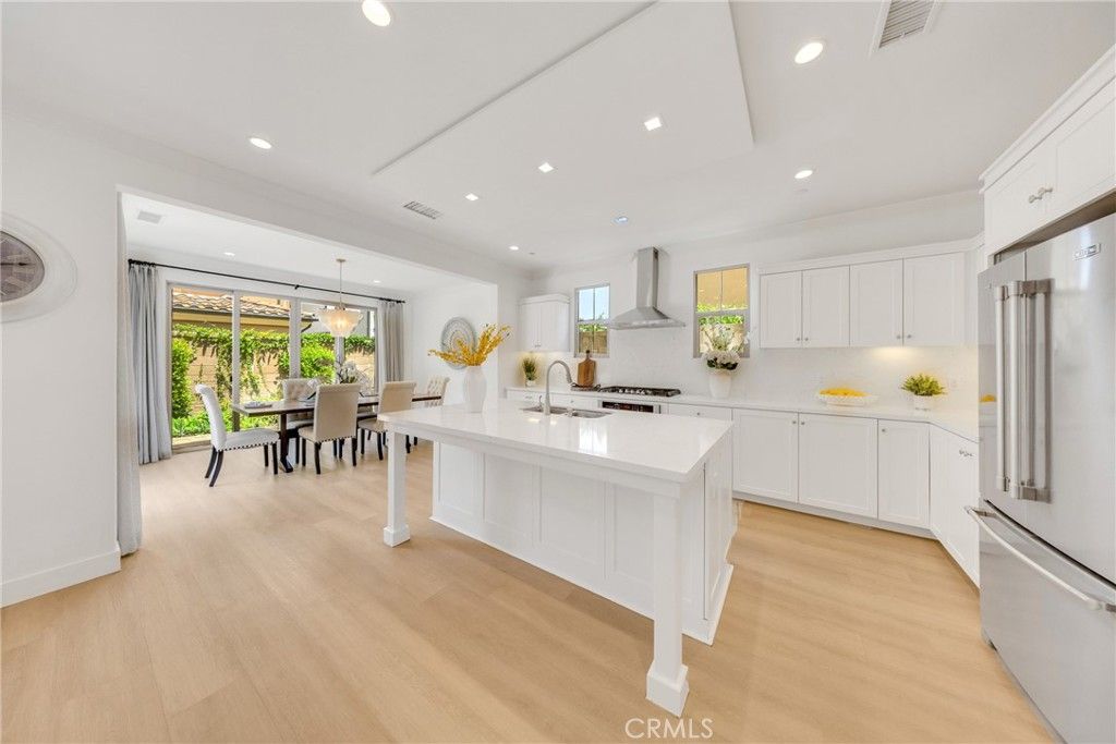 listing image 130722118133671350591