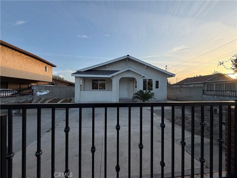 Photo of 14536 Jeremie St, Baldwin Park, CA 91706 (MLS # CV26079213)