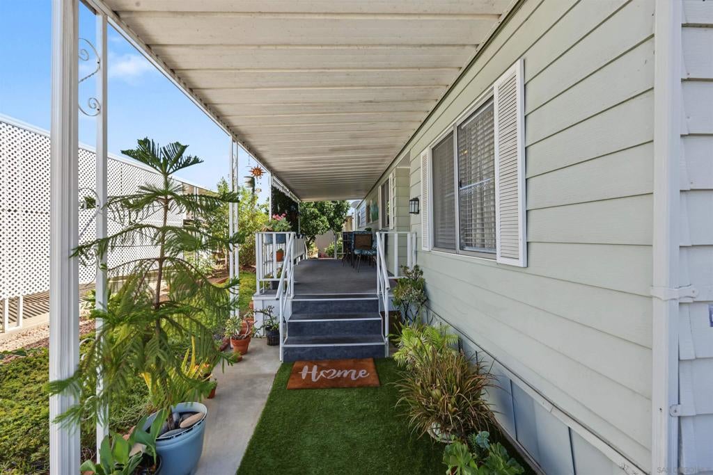 2280 E Valley Parkway 122