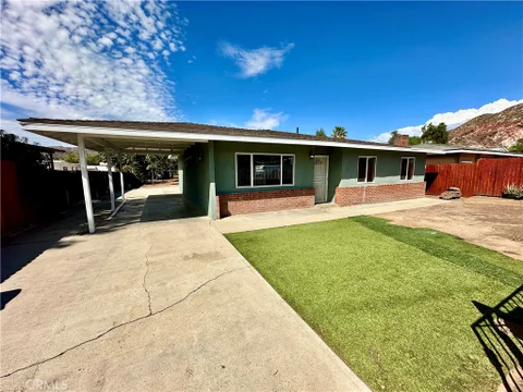 MLS: OC26199281