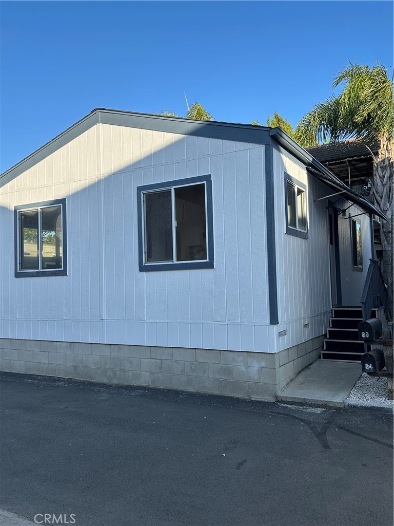 84 Riversea Road