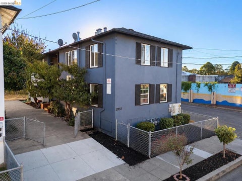 Photo of 2933 Stanton St St, Berkeley, CA 94702 (MLS # 41151679)