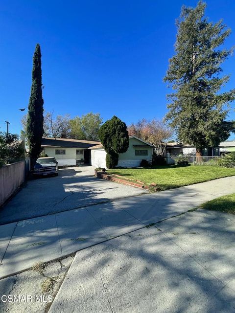 2050 7th Street San Fernando CA 91340