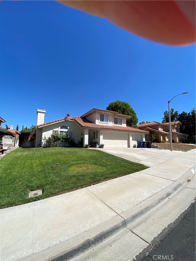 Charming 3-bedroom home with 3 car garage in a quiet convenient location.
Welcome to this lovely three-bedroom, two-bath residence, offering a spacious three-car garage and nestled in a peaceful neighborgood. With easy access to freeways, the nearby Loma Linda University and Loma Linda and VA Hospitals, and plenty of shopping. this home is perfectly situated for a convenirnt and confortable lifestyle.
Don't miss out on this inviting opportunity!