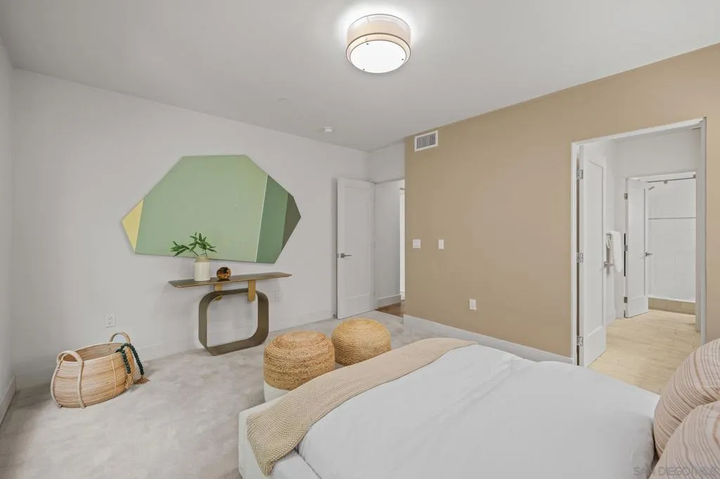 La Jolla, California 92037, United States, 3 Bedrooms Bedrooms, ,4 BathroomsBathrooms,Residential,Pending,203560