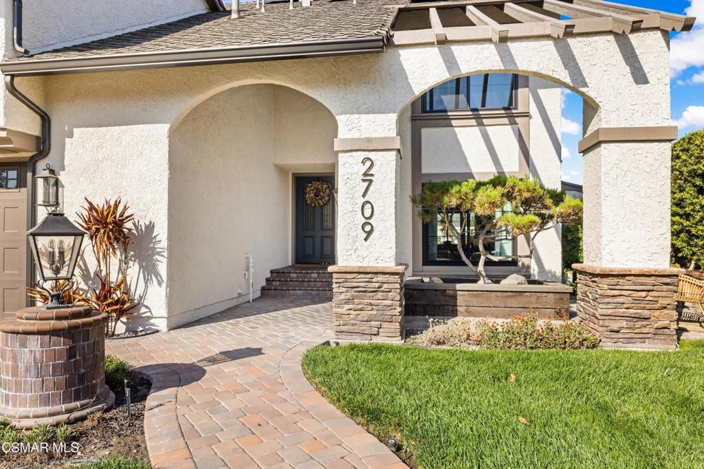 2709 Carlmont Place
