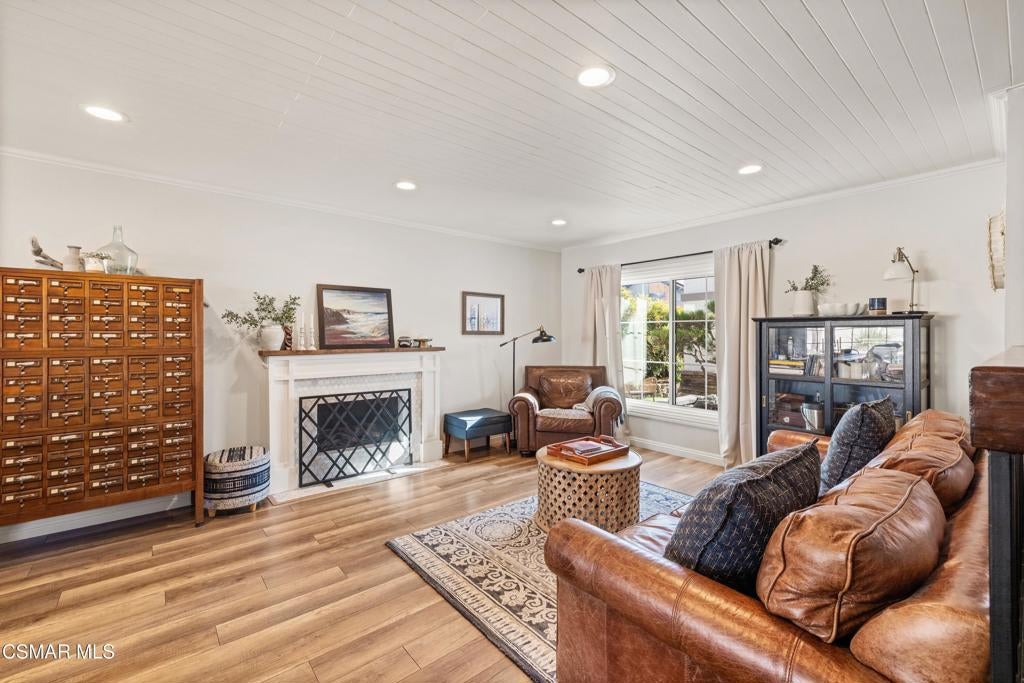 2709 Carlmont Place