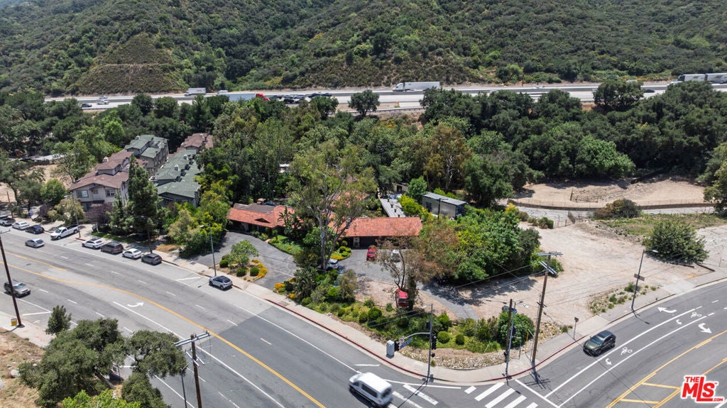 6320 Honolulu Avenue, Los Angeles CA 91214