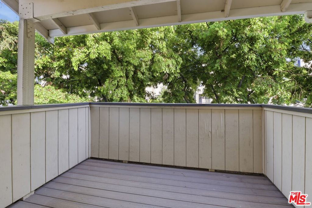 2511 Easton Place 48