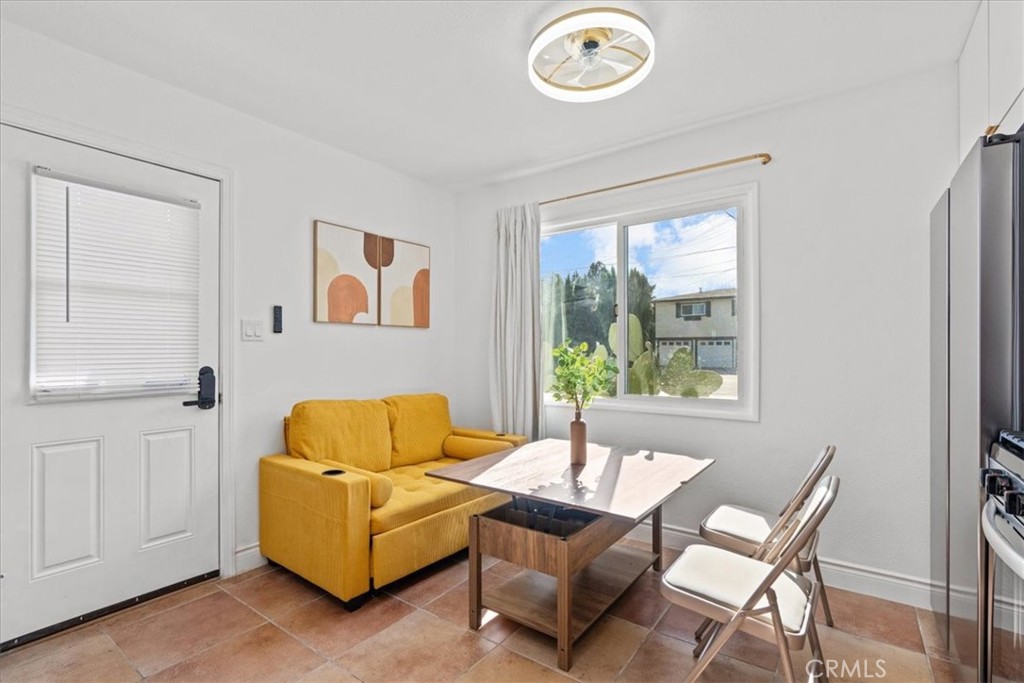 1095 Bonita Street B