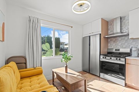 Photo of 1095 Bonita Street #B, Tustin, CA 92780 (MLS # OC26027641)