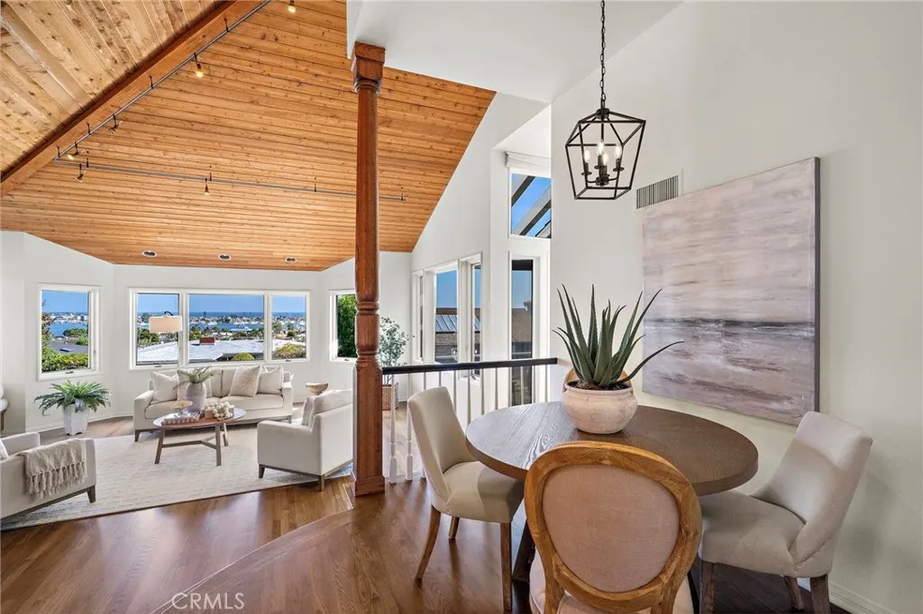 Newport Beach, California 92663, United States, 4 Bedrooms Bedrooms, ,4 BathroomsBathrooms,Residential,Active,160809