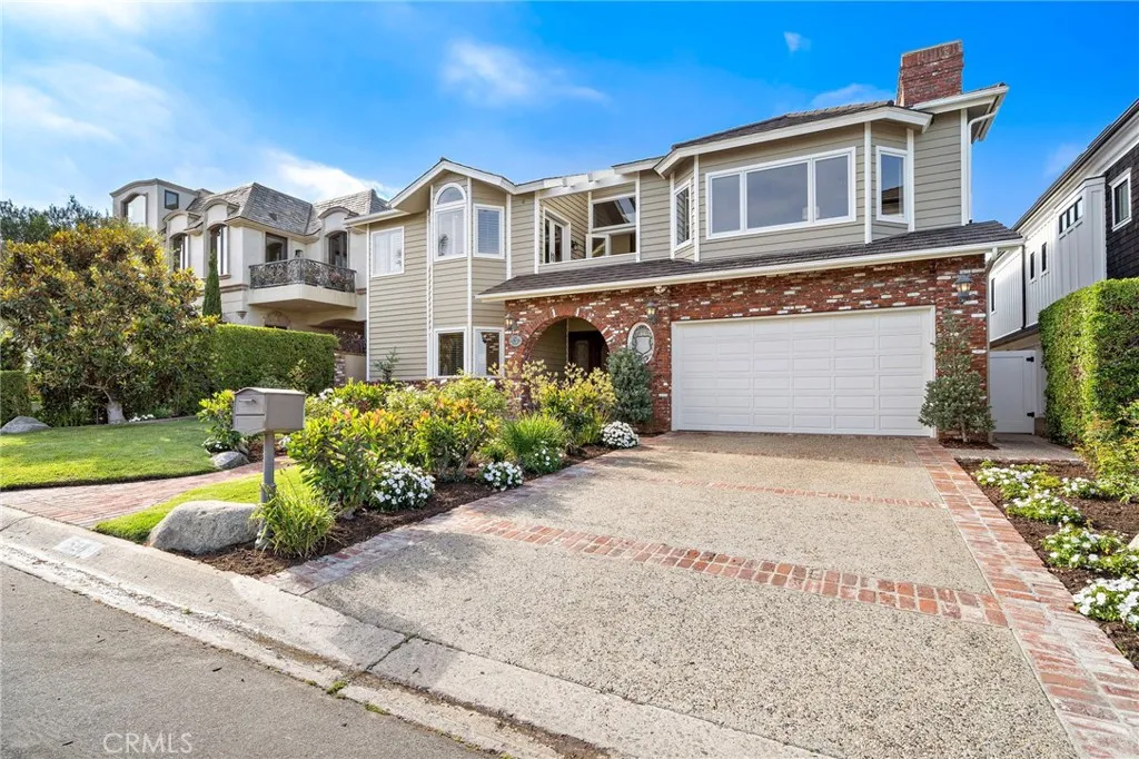 Newport Beach, California 92663, United States, 4 Bedrooms Bedrooms, ,4 BathroomsBathrooms,Residential,Active,160809