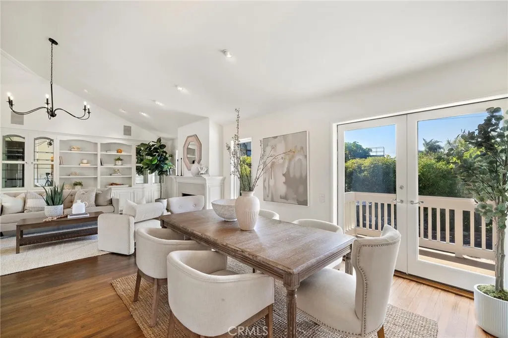 Newport Beach, California 92663, United States, 4 Bedrooms Bedrooms, ,4 BathroomsBathrooms,Residential,Active,160809