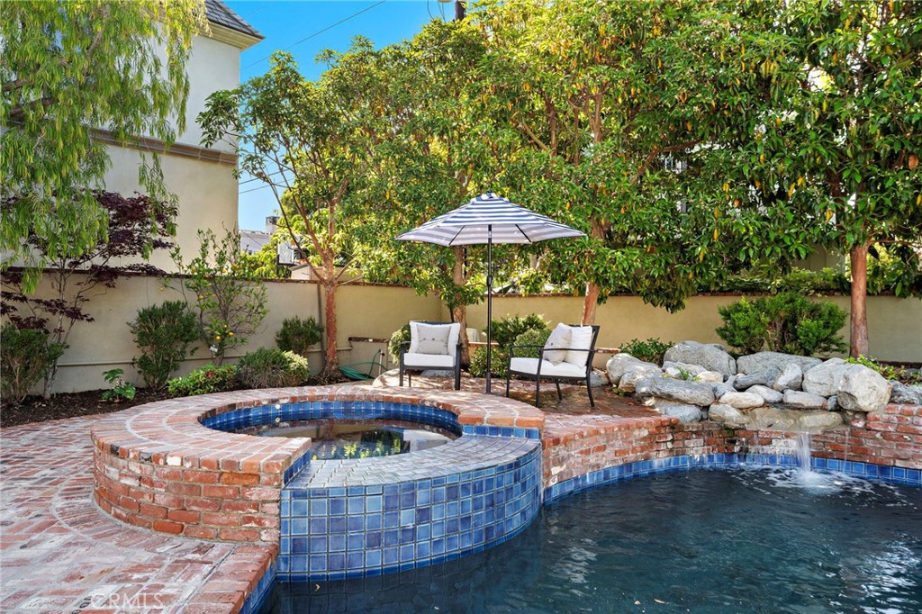 Kings Road (KGRD) - Residential