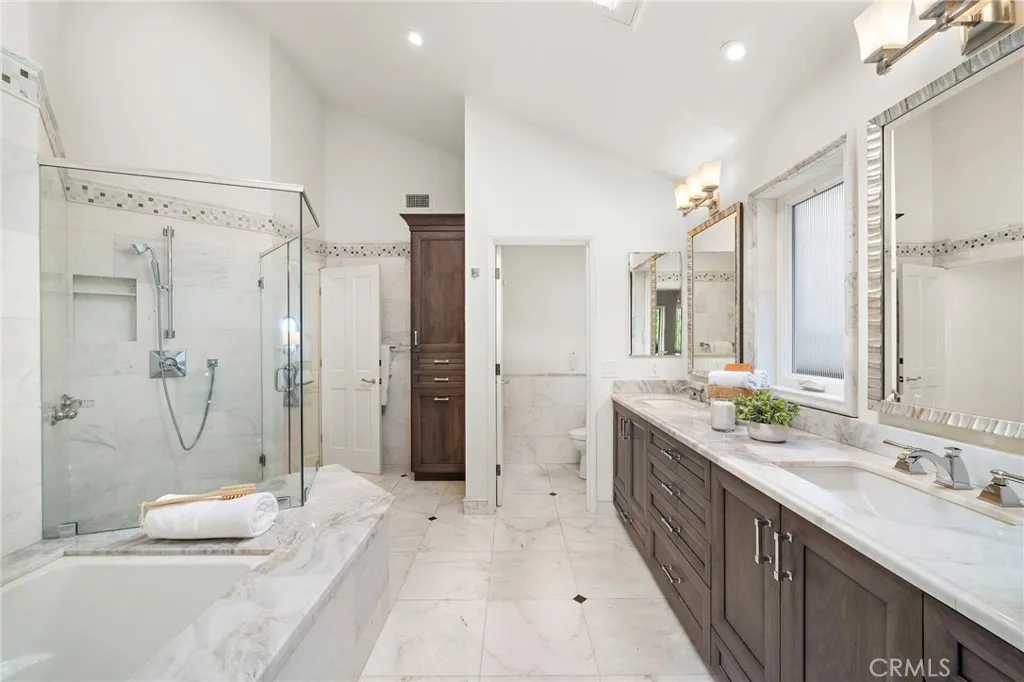 Newport Beach, California 92663, United States, 4 Bedrooms Bedrooms, ,4 BathroomsBathrooms,Residential,Active,160809