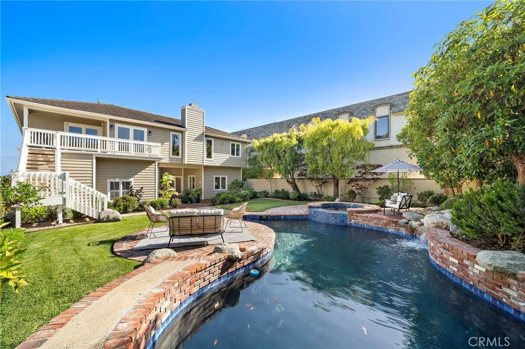 Newport Beach, California 92663, United States, 4 Bedrooms Bedrooms, ,4 BathroomsBathrooms,Residential,Active,160809