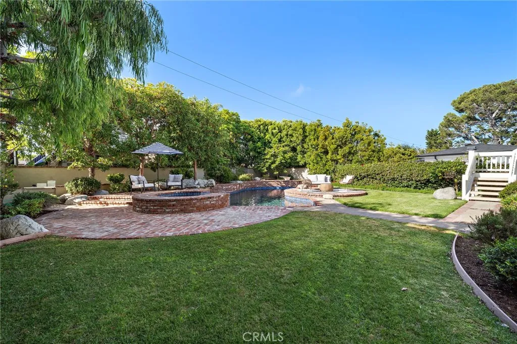 Newport Beach, California 92663, United States, 4 Bedrooms Bedrooms, ,4 BathroomsBathrooms,Residential,Active,160809