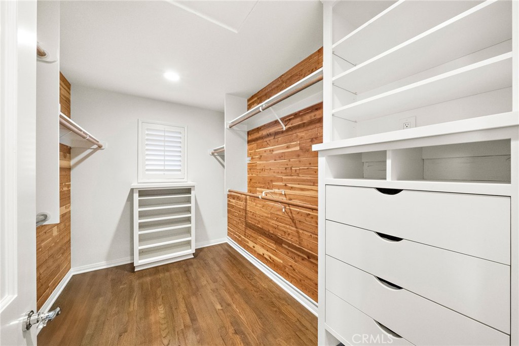 Kings Road (KGRD) - Residential