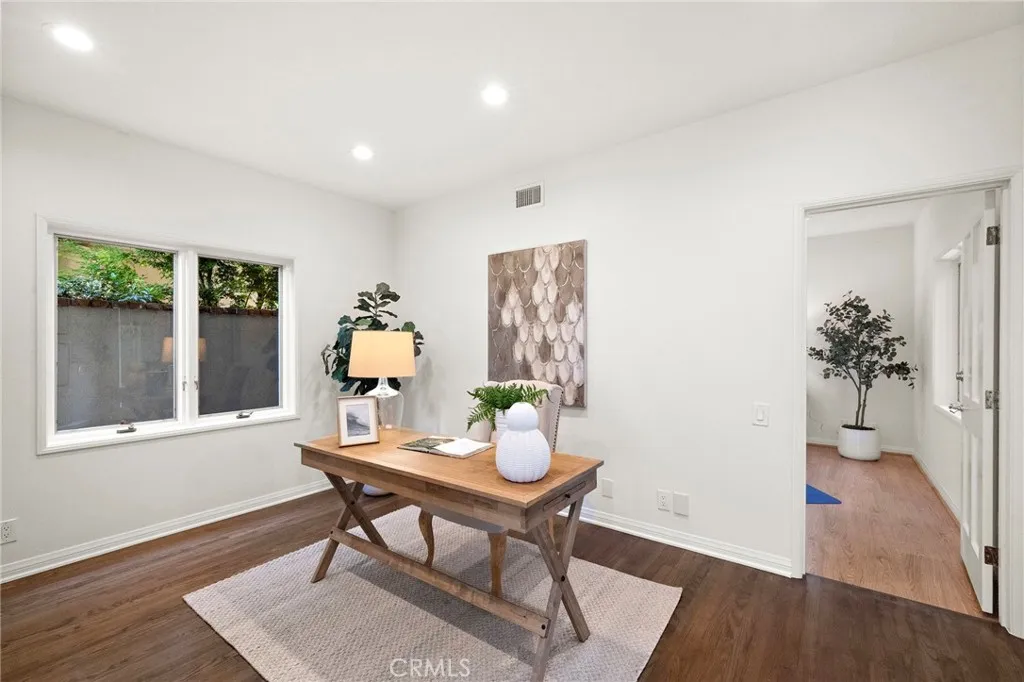 Newport Beach, California 92663, United States, 4 Bedrooms Bedrooms, ,4 BathroomsBathrooms,Residential,Active,160809