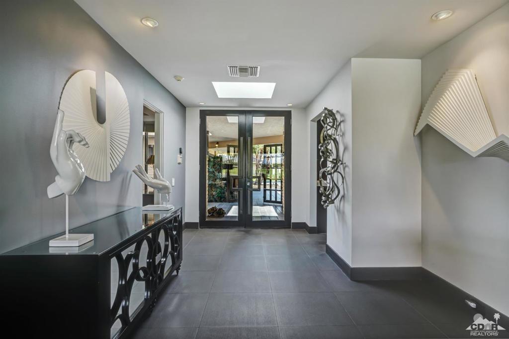 5 Johnar Boulevard