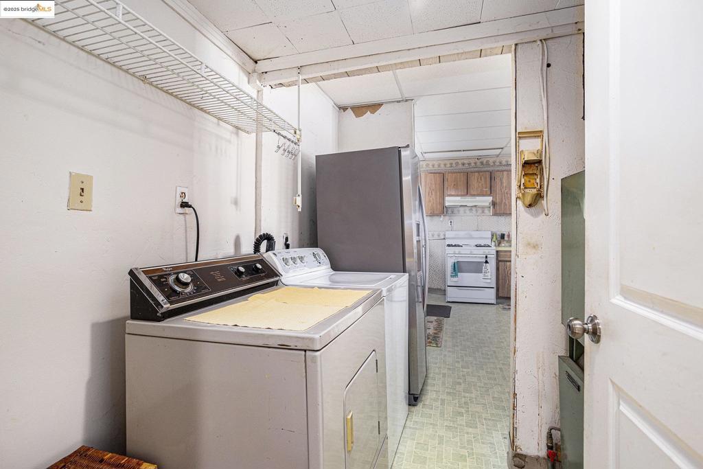 BURBANK - Residential