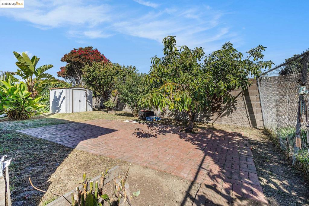 BURBANK - Residential