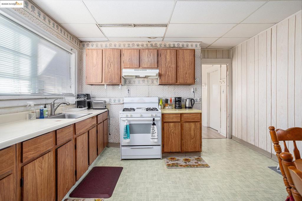 BURBANK - Residential