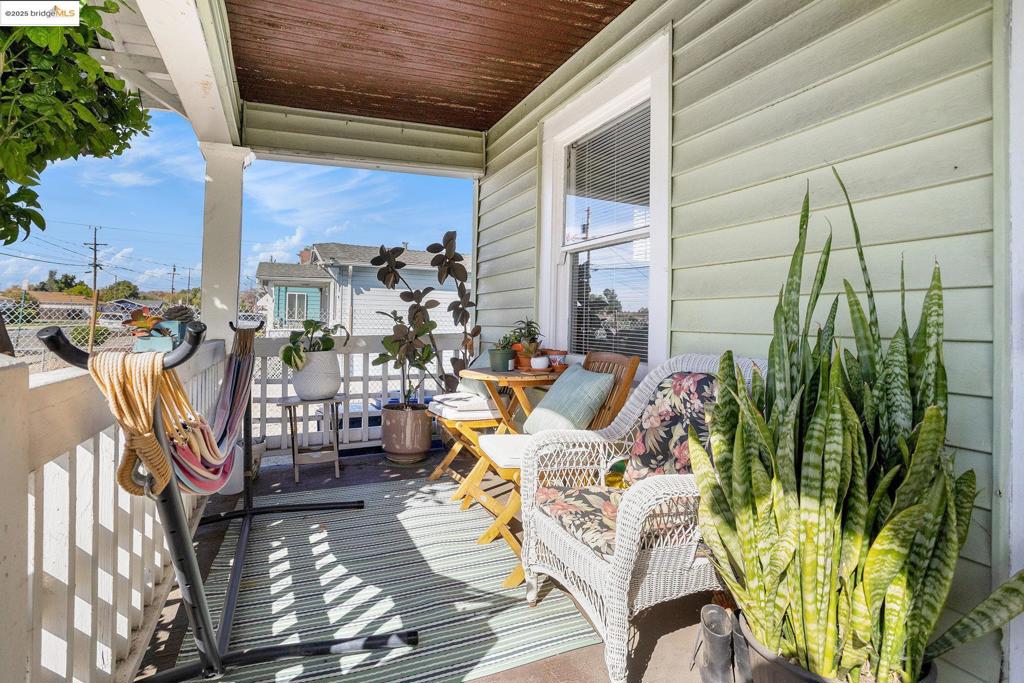 BURBANK - Residential