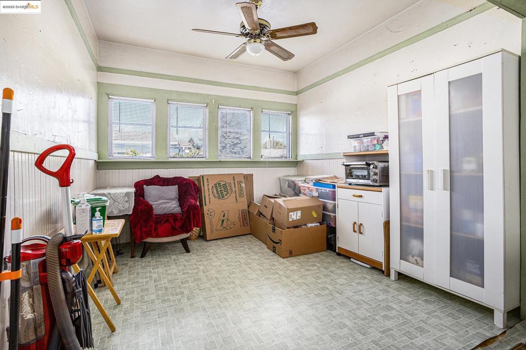 BURBANK - Residential