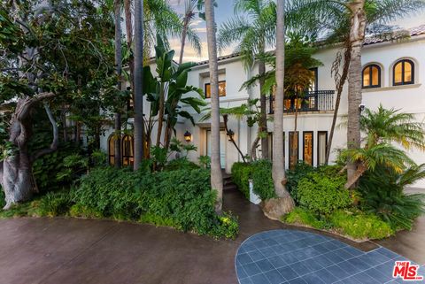 812 N Bedford Drive Beverly Hills CA 90210