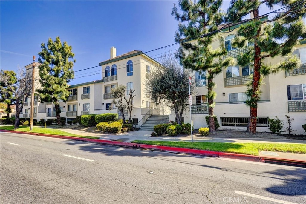 15000 Downey Avenue 243