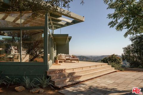 Photo of 2083 Hanscom Drive, South Pasadena, CA 91030 (MLS # 26833475)