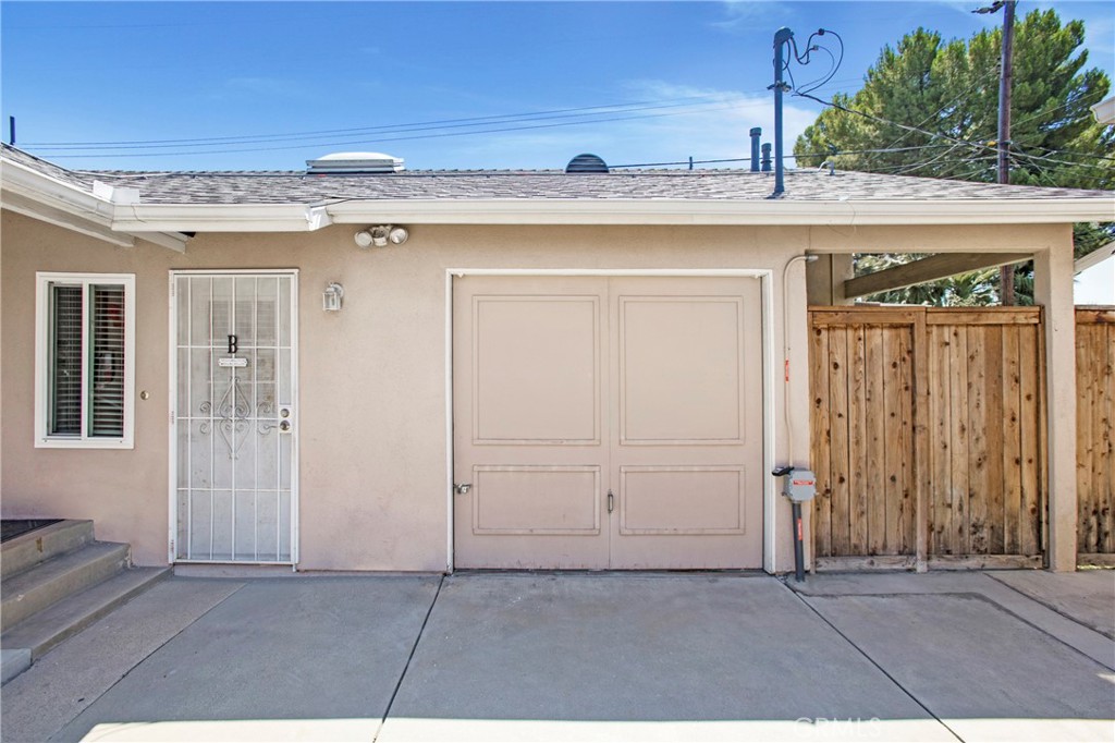 Charming 1 Bedroom, 1 Bath Guest House with Private Yard & Garage! This delightful back guest house offers approximately 587 sq. ft. of comfortable living space and features its own private entrance for added privacy. Inside, you’ll find fresh new flooring and paint, creating a clean and modern feel throughout. Enjoy indoor-outdoor living with a HUGE private backyard, a covered patio perfect for relaxing or entertaining, and your own attached 1-car garage with in-garage laundry! Conveniently located just minutes from downtown Brea, Brea Mall, and with easy access to the 57 freeway, this home combines comfort, charm, and unbeatable location.