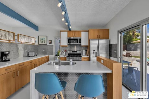 Tiny photo for 862 E Garden Road, Palm Springs, CA 92262 (MLS # 26985439PS)
