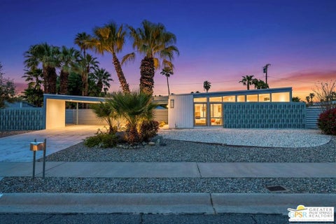 Photo of 862 E Garden Road, Palm Springs, CA 92262 (MLS # 26985439PS)