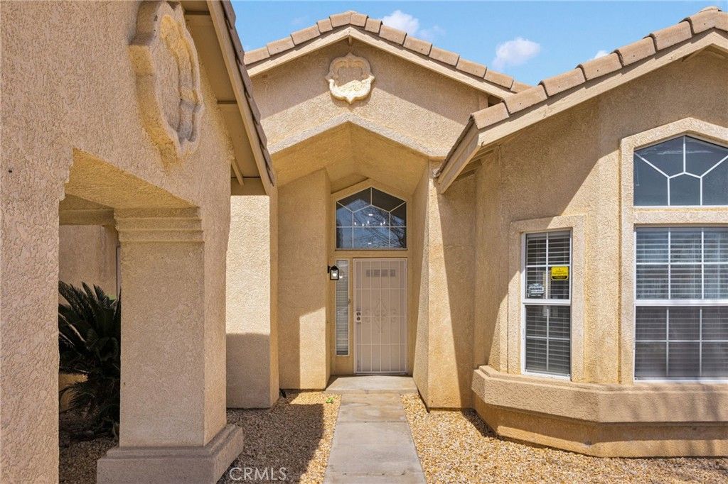 Photo of 14392 Del Amo Drive, Victorville, CA 92392 (MLS # HD26056047)