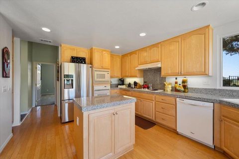 Tiny photo for 1112 Oakmont Place, Nipomo, CA 93444 (MLS # ML82046253)