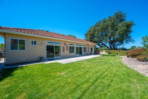 Tiny photo for 1112 Oakmont Place, Nipomo, CA 93444 (MLS # ML82046253)