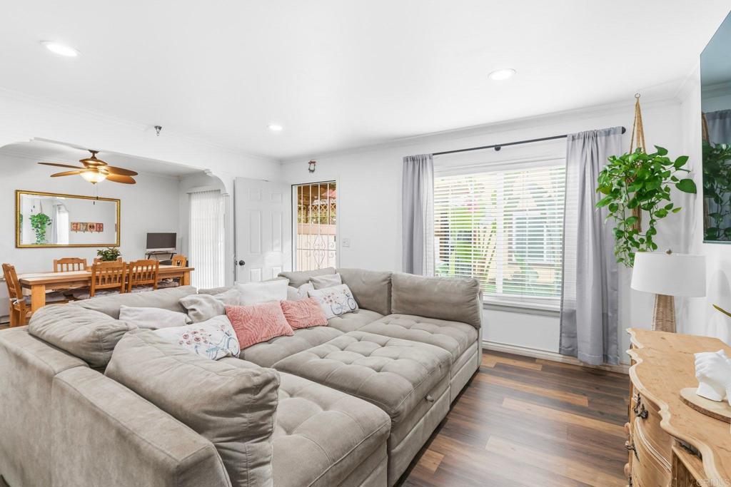 1560 Monterey Pine Drive B