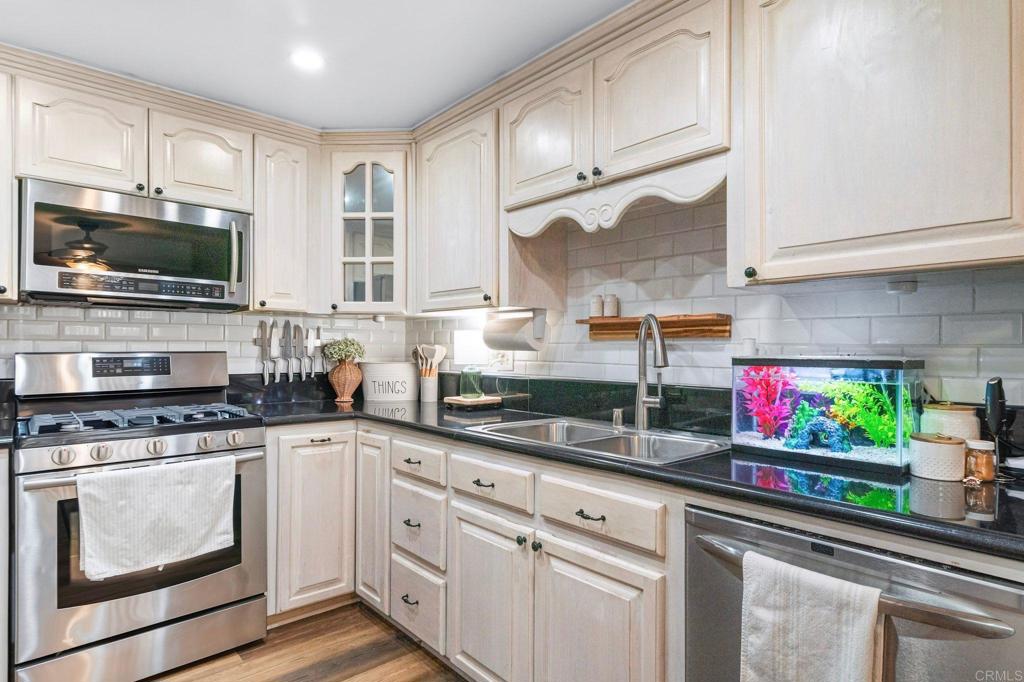 1560 Monterey Pine Drive B